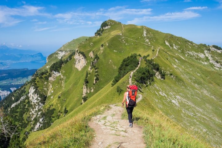 Photo Mountain trail