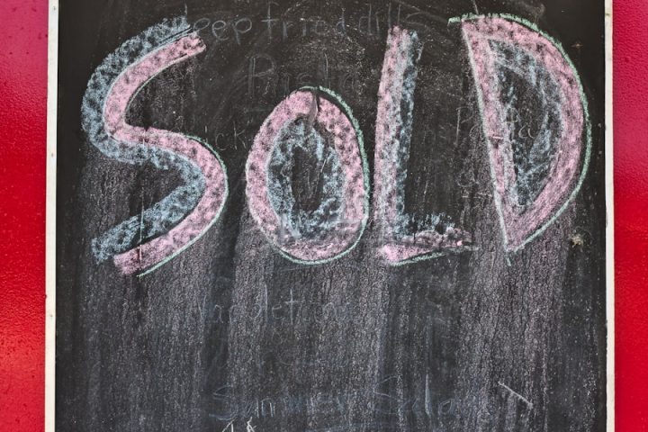Photo The Art of Sales: Effective Techniques for Closing Deals