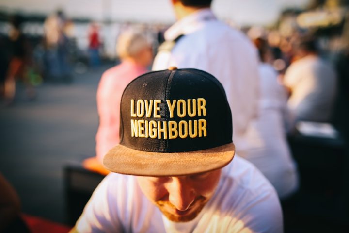 Photo Relationships and Community: